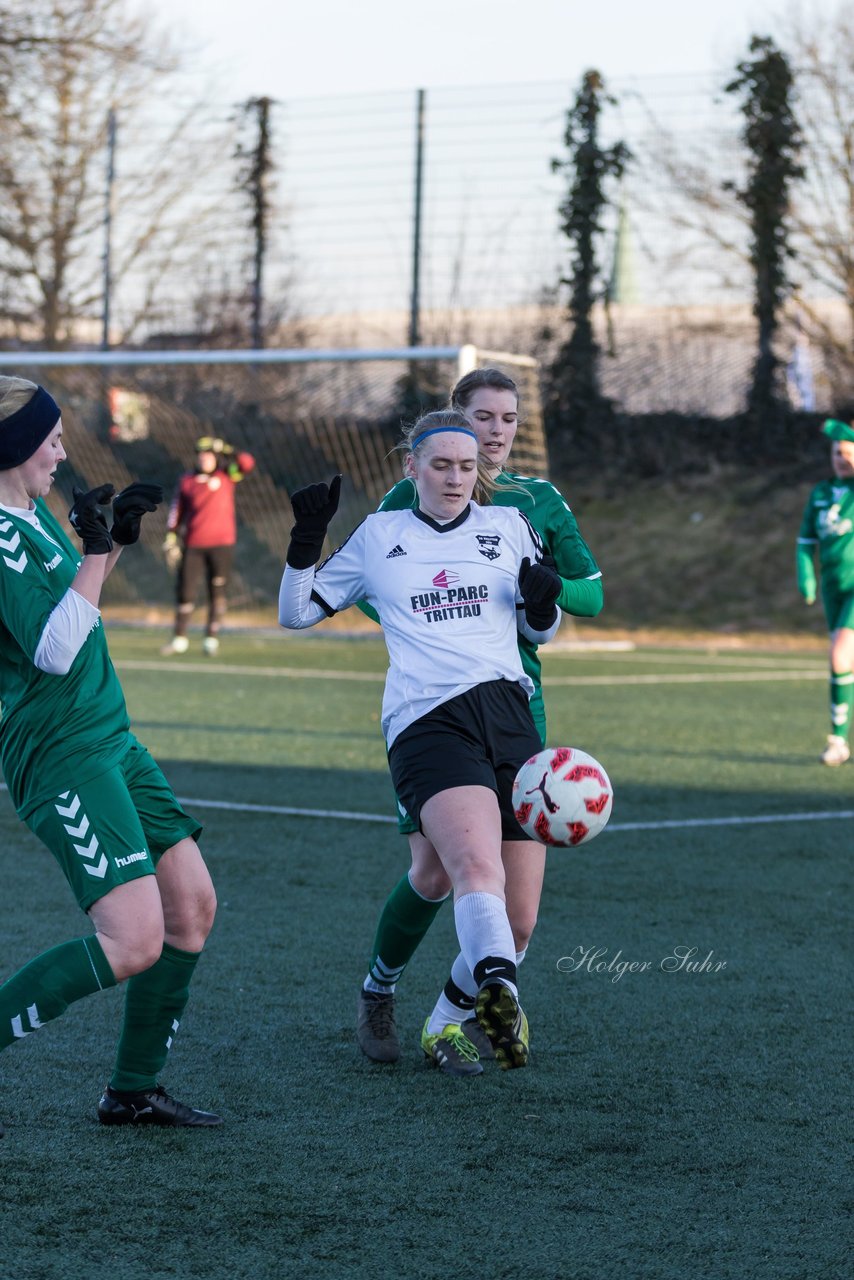 Bild 235 - Frauen SG Holstein Sued - SV Gruenweiss-Siebenbaeumen : Ergebnis: 0:2